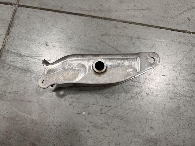 EQUALIZER, 2" SLIPPER SPRING, SWAN-SHAPED