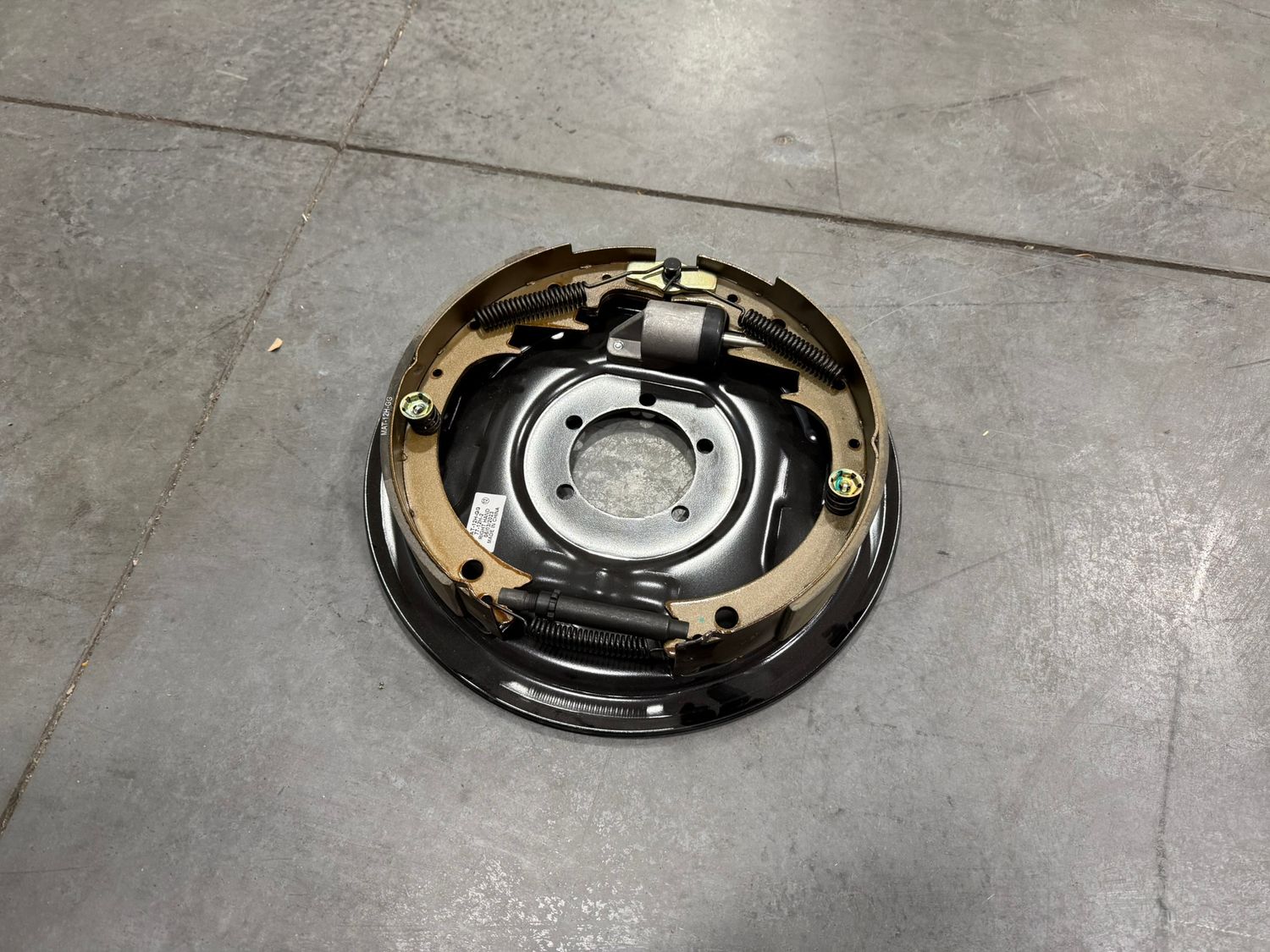 12X2 LH HYDRAULIC BRAKE, UNI-SERVO, E-COAT, 7K AXLES