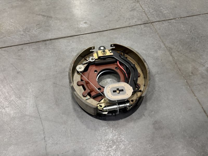 12-1/4" X 3-3/8" RH 4 BOLT MOUNT ELECTRIC BRAKE ASSEMBLY