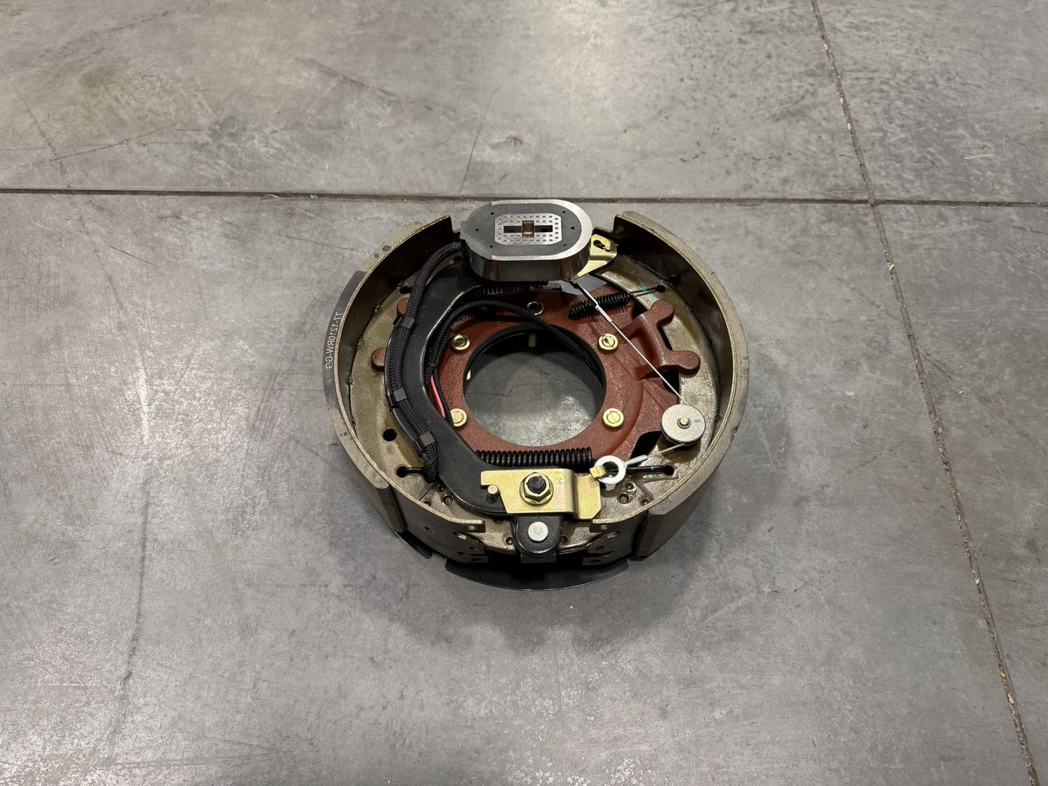 Rockwell version, 12-1/4 inch electric brake for 10,000-lb axles, right hand, 3-3/8", 5 holes,