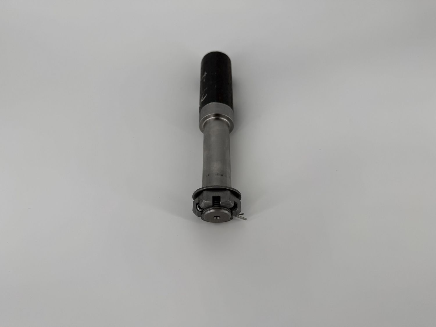 1000 lbs., 1.50″ Round Butt Spindle Assy., fits L44649 Inner and Outer Bearings, Butt Stock Length 3.5″, Overall Length 8.25″