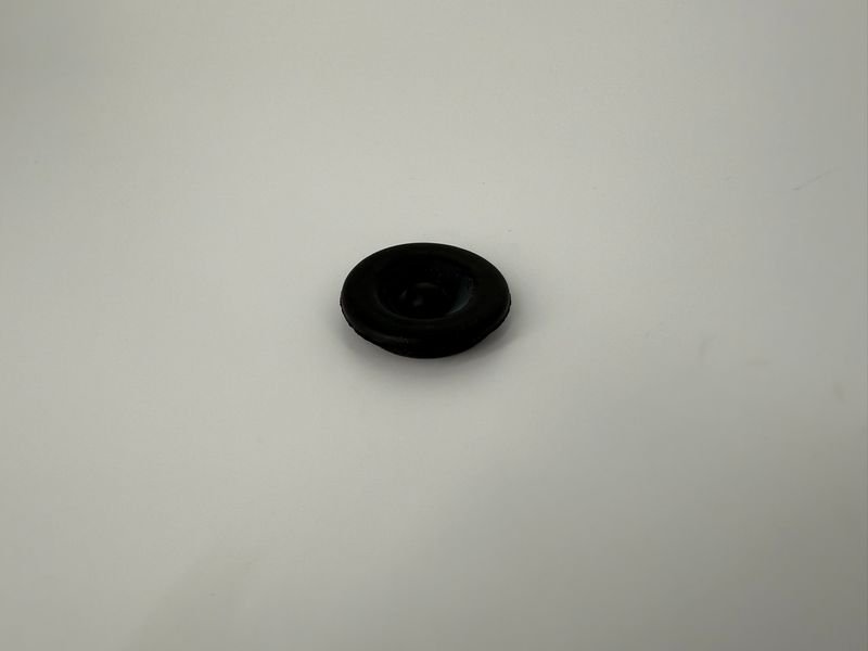 RUBBER PLUG FOR 2-7K EZ-LUBE DUST CAP