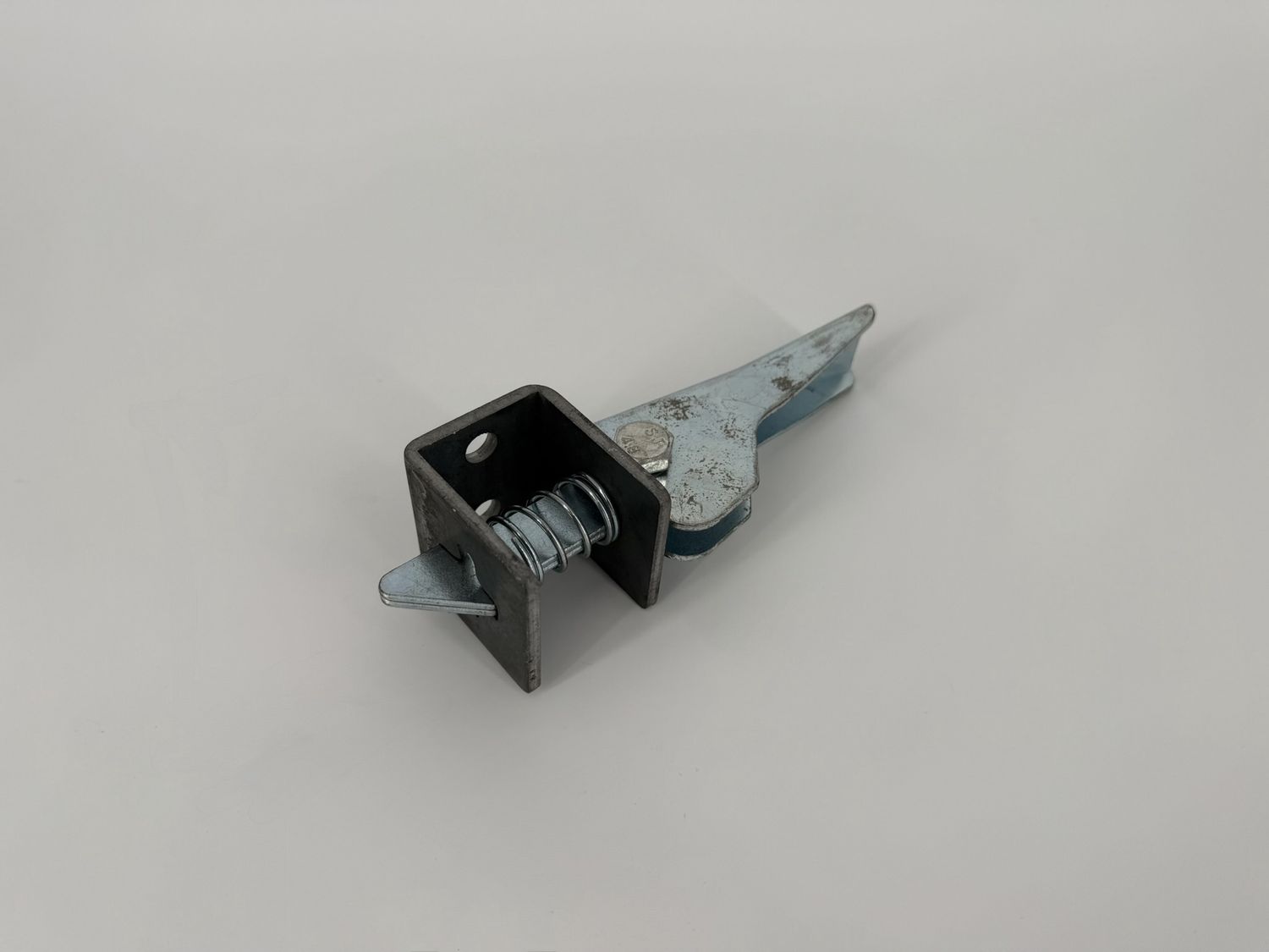 Zinc latch w/ Raw plate