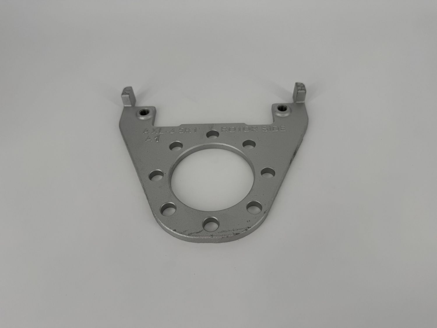 DISC BRAKE BRACKET FOR 3.5K AXLE