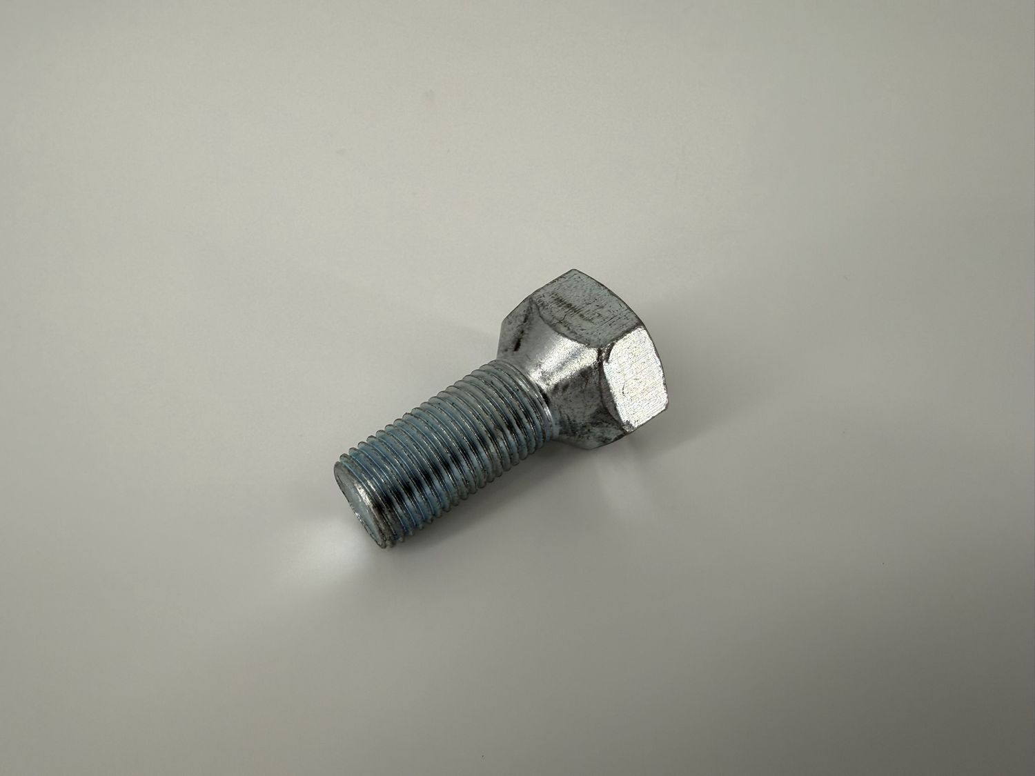 1/2"-20 X .875 WHEEL BOLT 90 DEG. TAPER