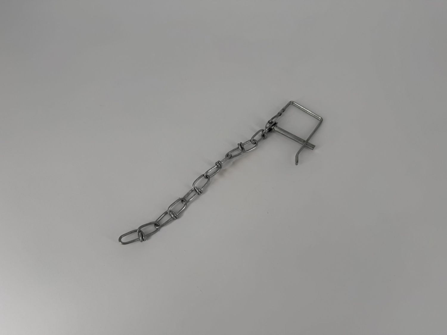 SNAPPER PIN 1/4" WITH 8" CHAIN