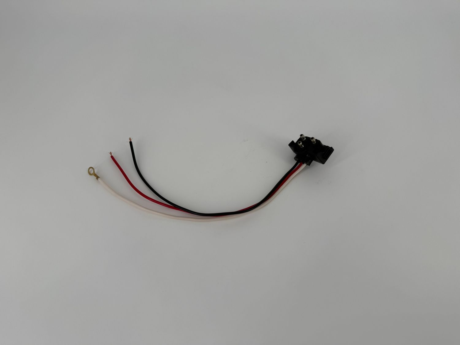PL-3 MALE 90 DEG. 3-WIRE HARNESS