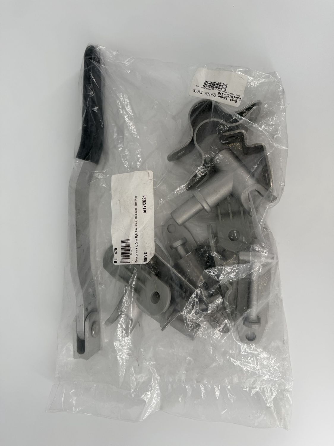 DOOR LATCH KIT, CAM STYLE BAR LATCH, ALUMINUM SIDINGMINUM