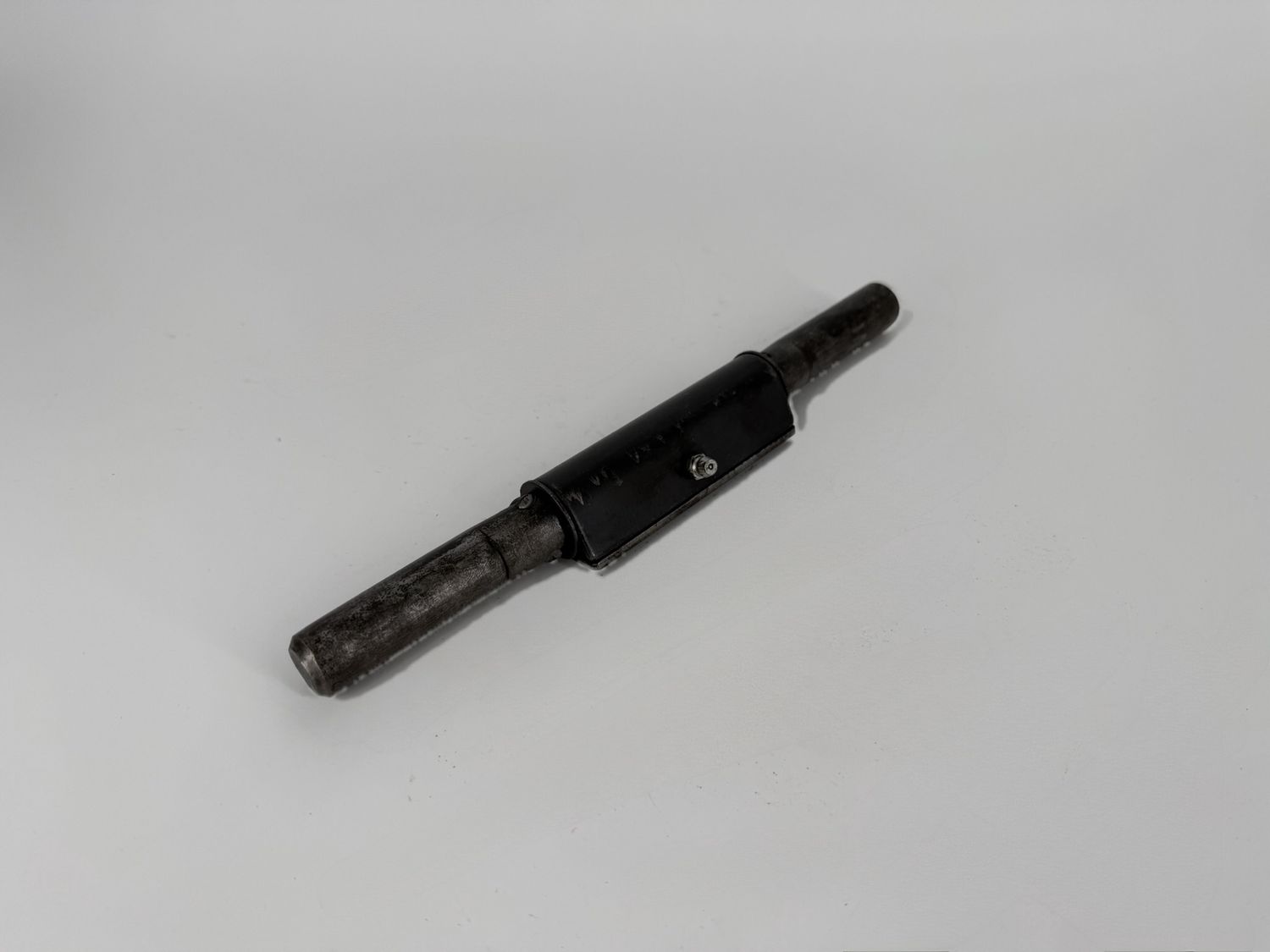 WELD ON 10" RAMP DOOR HINGE WITH GREASE FITTING, RAW