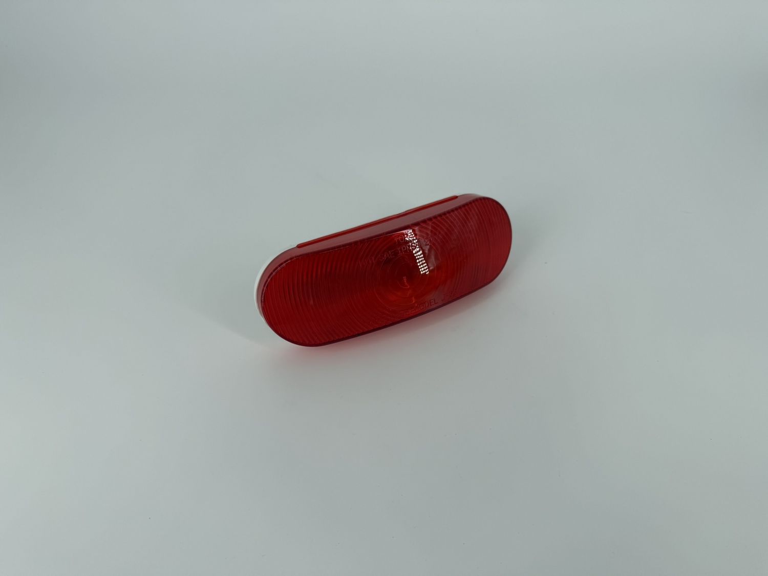 6" INCANDESCENT OVAL STOP TURN TAIL LAMP, GROMMET MOUNT