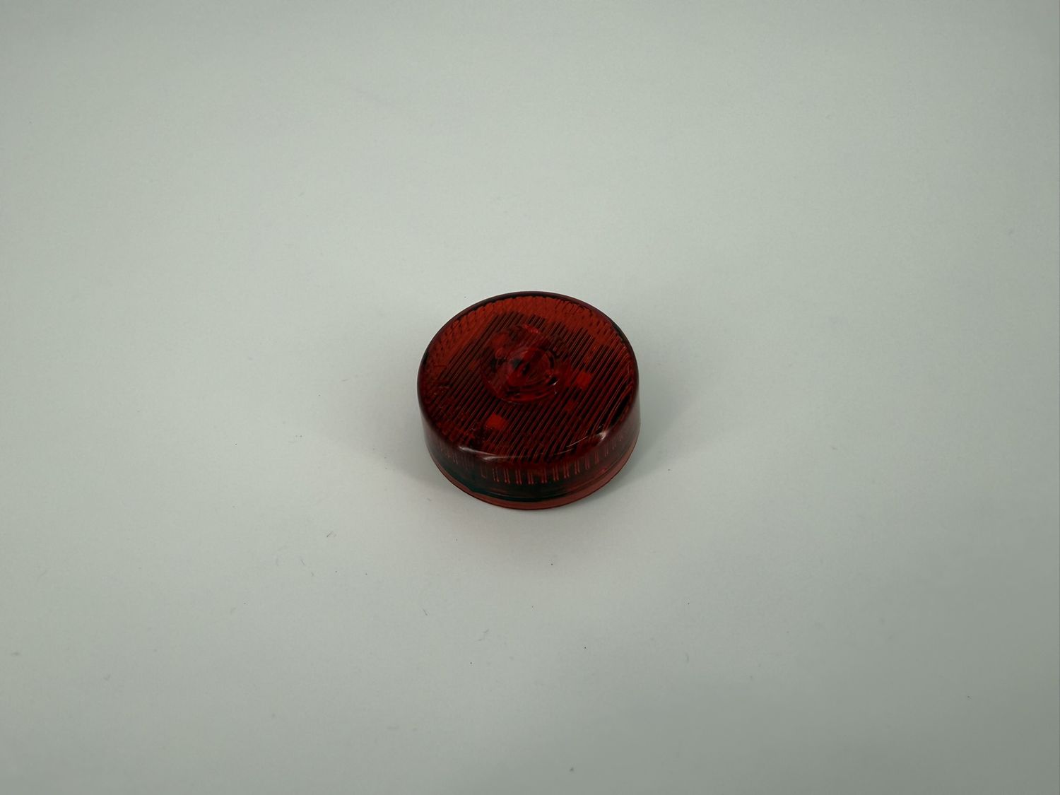 2" ROUND RED 4-LED PC CL/MK LAMP