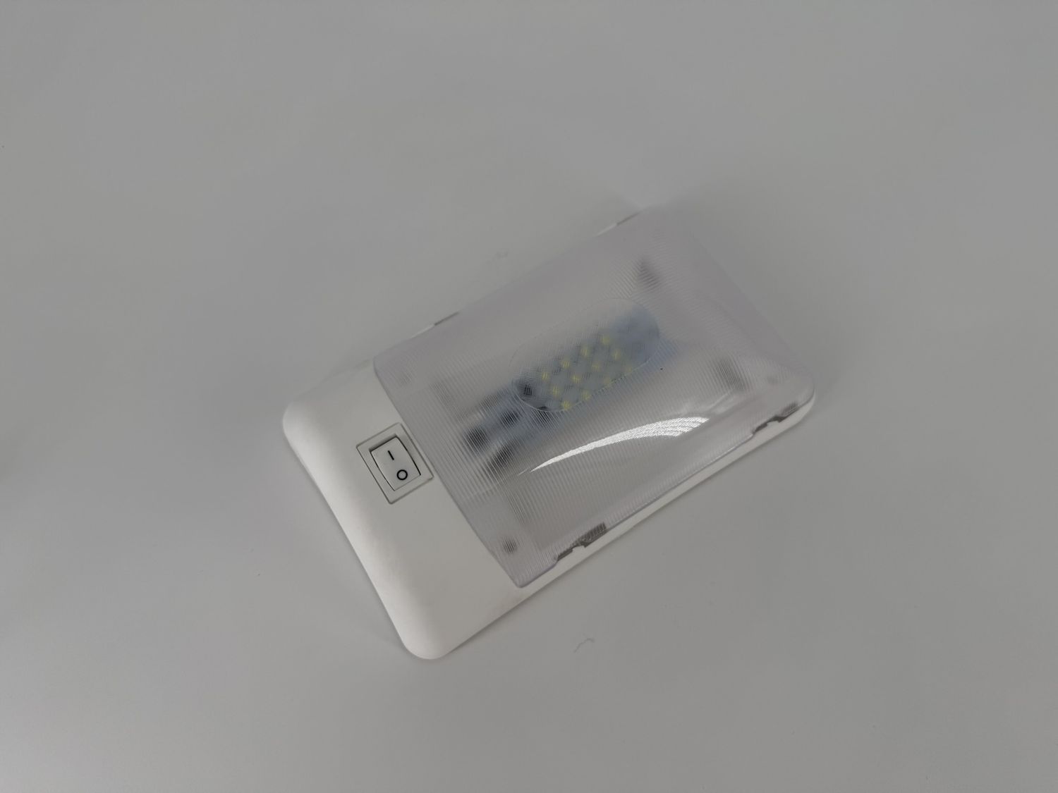 SINGLE LED 12 DIODE DOME LAMP W/ DIFFUSE LENS