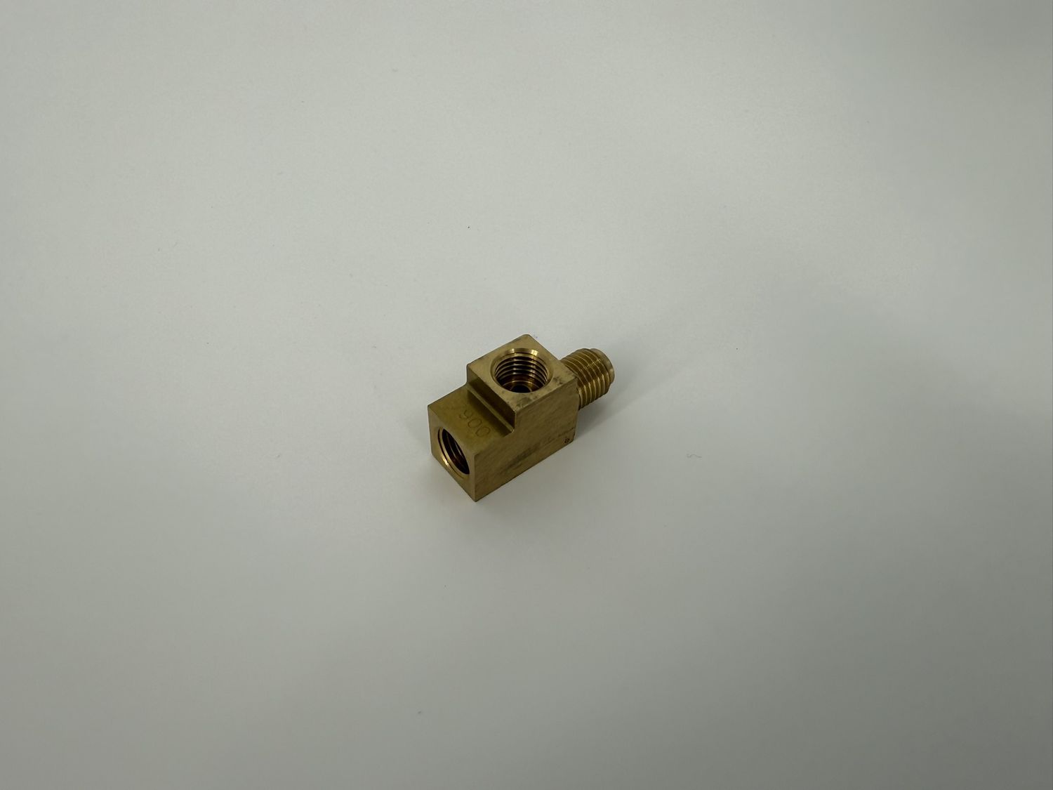 TEE FITTING .188 ADAPTER 2 FEMALE 1 MALE