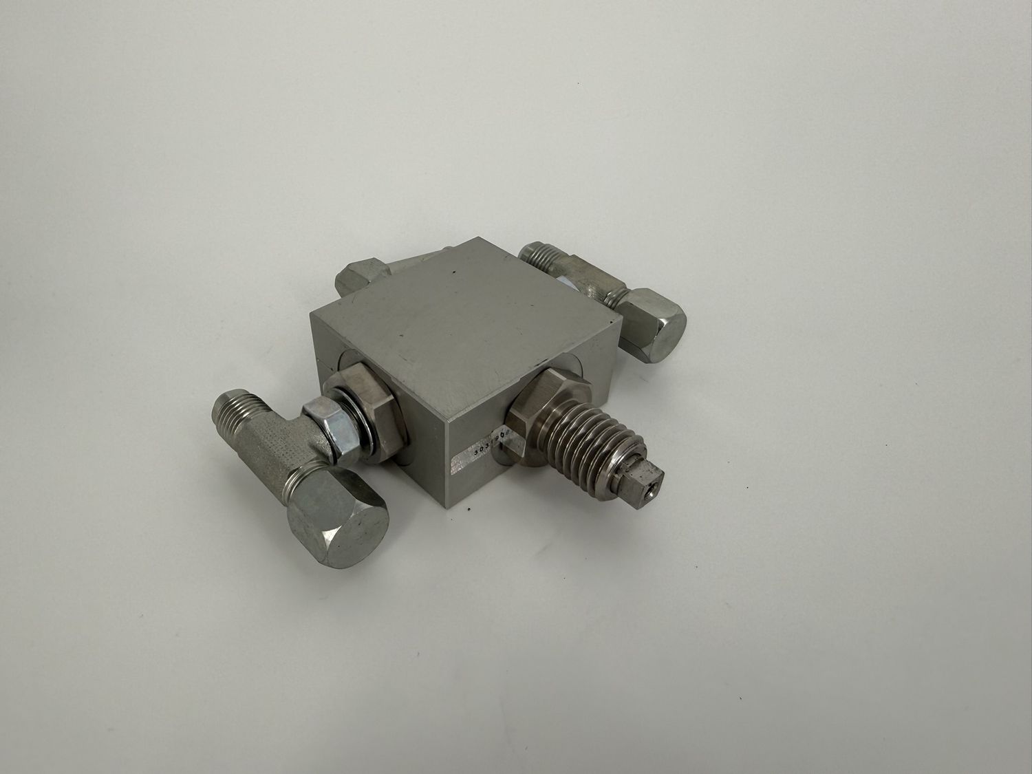 STILLWELL 3-PORT DAMPENER VALVE FOR TILT DECK TRAILERS