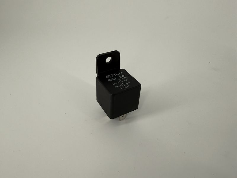 30/40 AMP WEATHER RESISTENT 5 BLADE RELAY