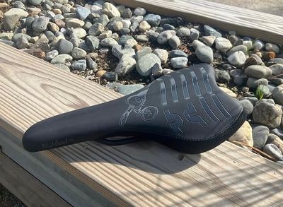 SDG Highland Radar Freebird Lux-Alloy Black/Black