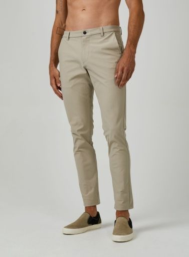INFINITY CHINO PANT