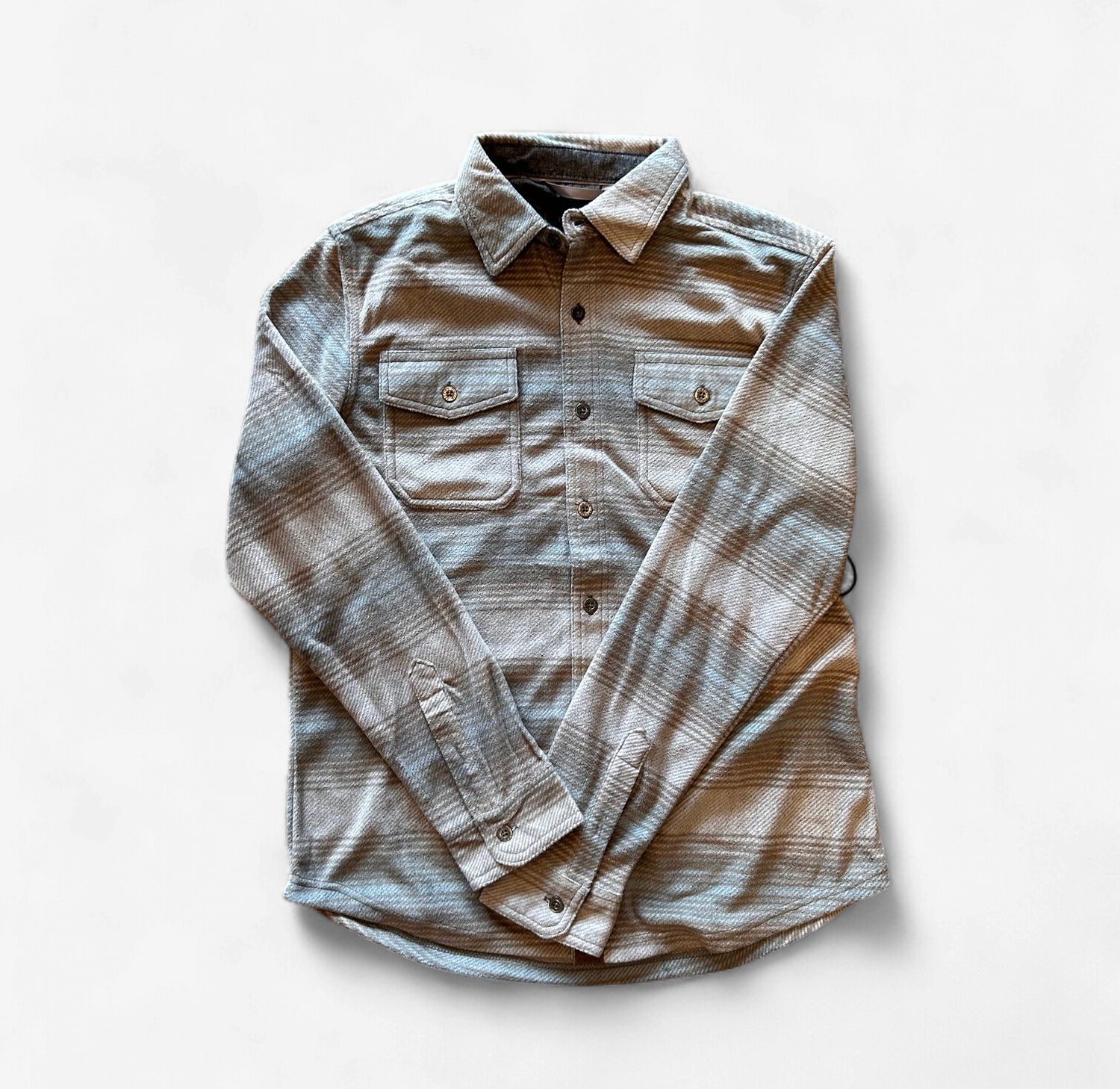 Dakota Grizzly Bowie | Driftwood