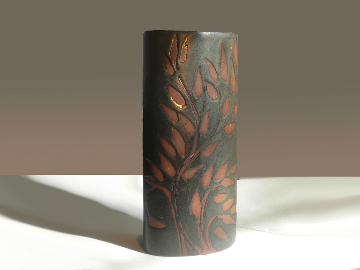 Vintage Andersen Design Vase in Red Leaf on Ebony Glaze Pattern