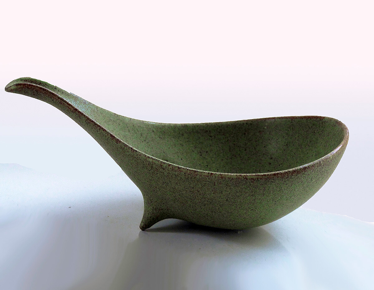 Serving Dish on Feet in Moss Green