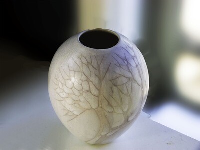 Egg Form Vase Lavander Tree V633