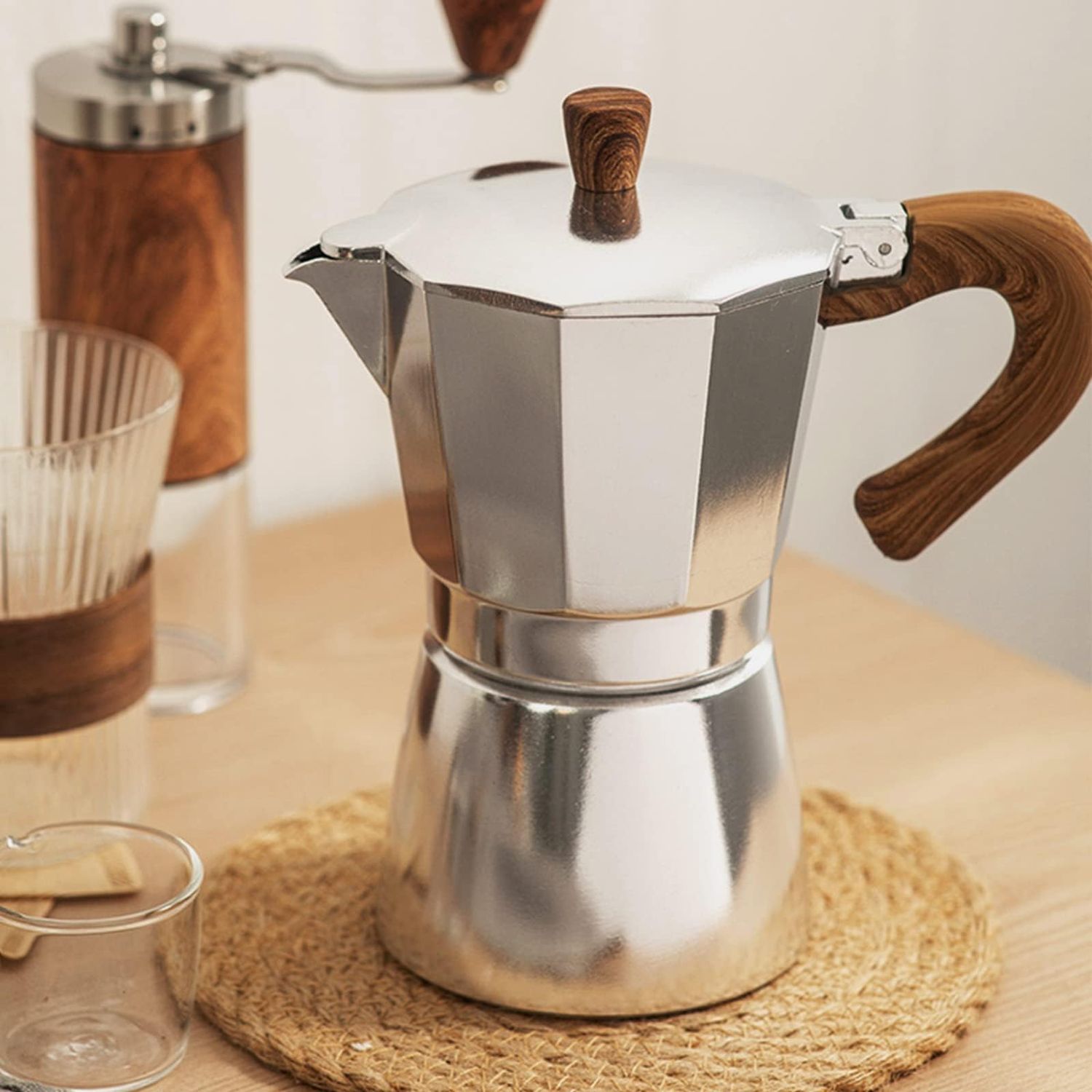 Moka Pot, Italian Coffee Maker, Coffee Pot 6 cup/10 OZ Stovetop Espresso Maker for Gas or Electric …