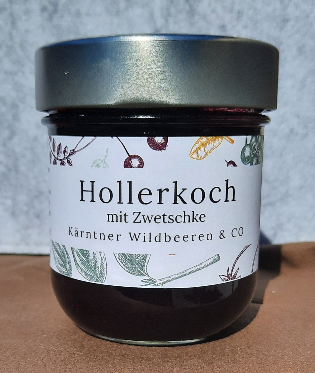 Hollerkoch mit Zwetschke - Kärntner Wildbeeren &amp; Co