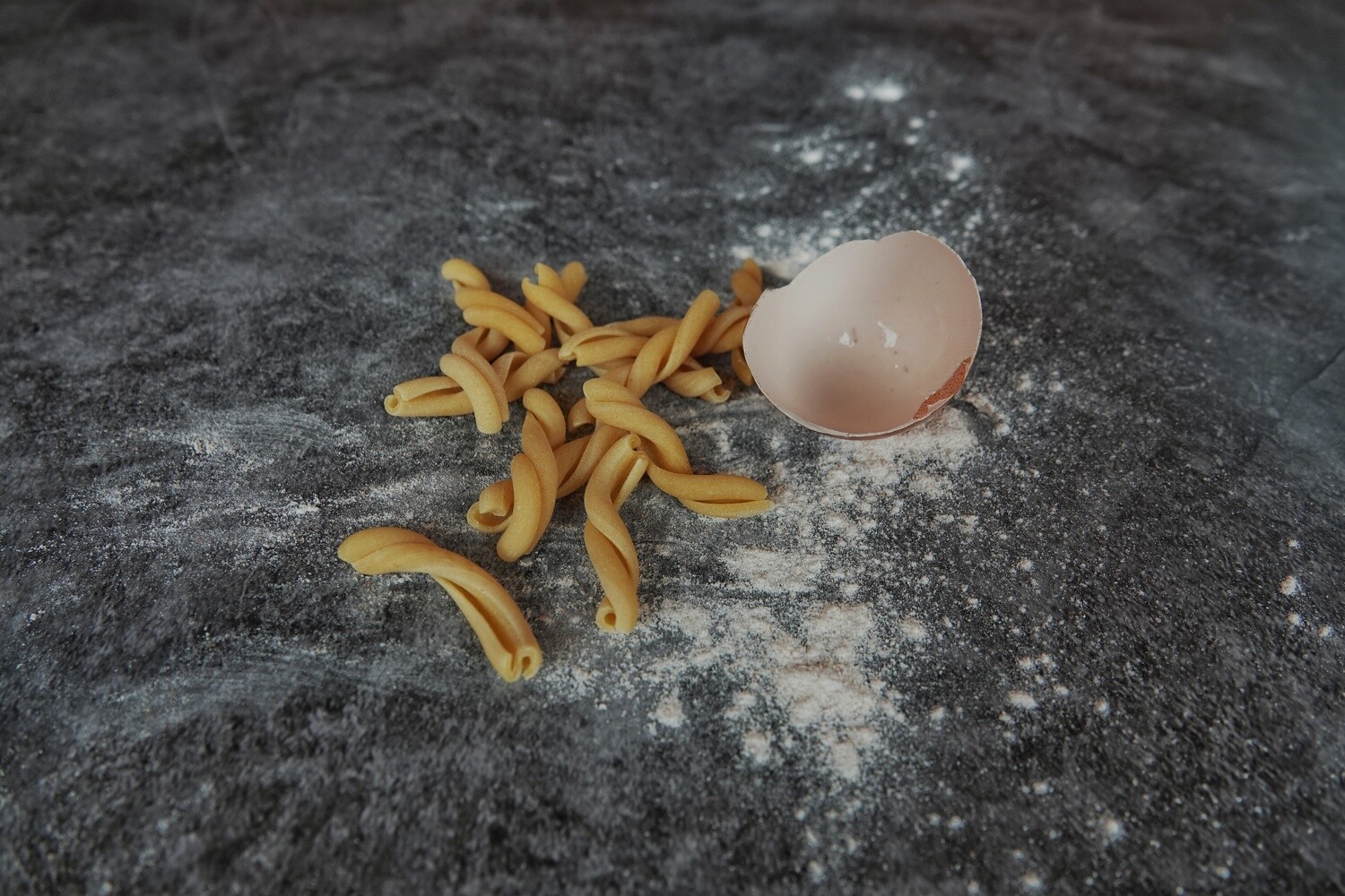 Bio Eier Nudel Casarecce - Fam. Obereder vlg. Schnitzer Bio Eier Nudel Casarecce - Fam. Obereder vlg. Schnitzer