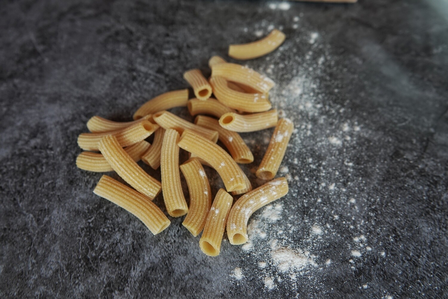 Bio Eier Nudel Tortiglioni - Fam. Obereder vlg. Schnitzer Bio Eier Nudel Tortiglioni - Fam. Obereder vlg. Schnitzer