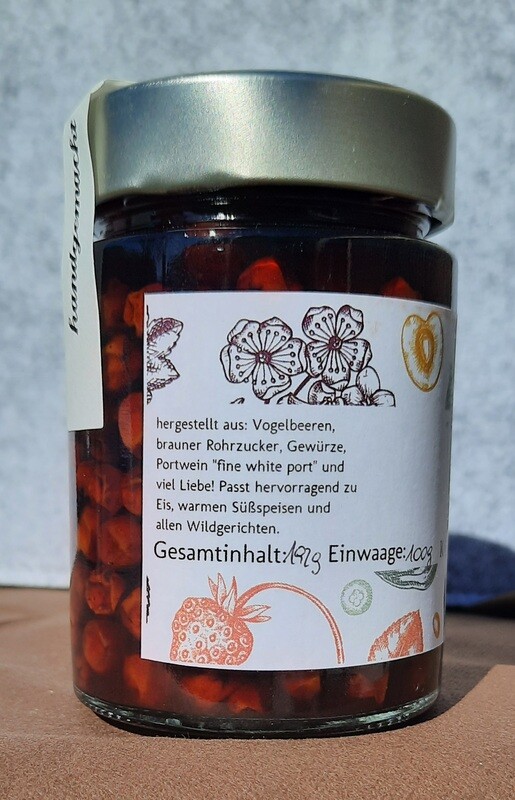 Vogelbeeren in Portwein - Kärntner Wildbeeren & Co