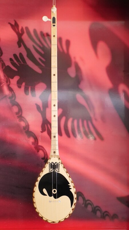 çifteli (Wooden, handmade)