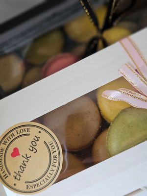 Macarons Gift Box