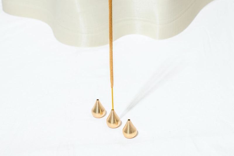 Tear Drop Incense Holder (Brass)