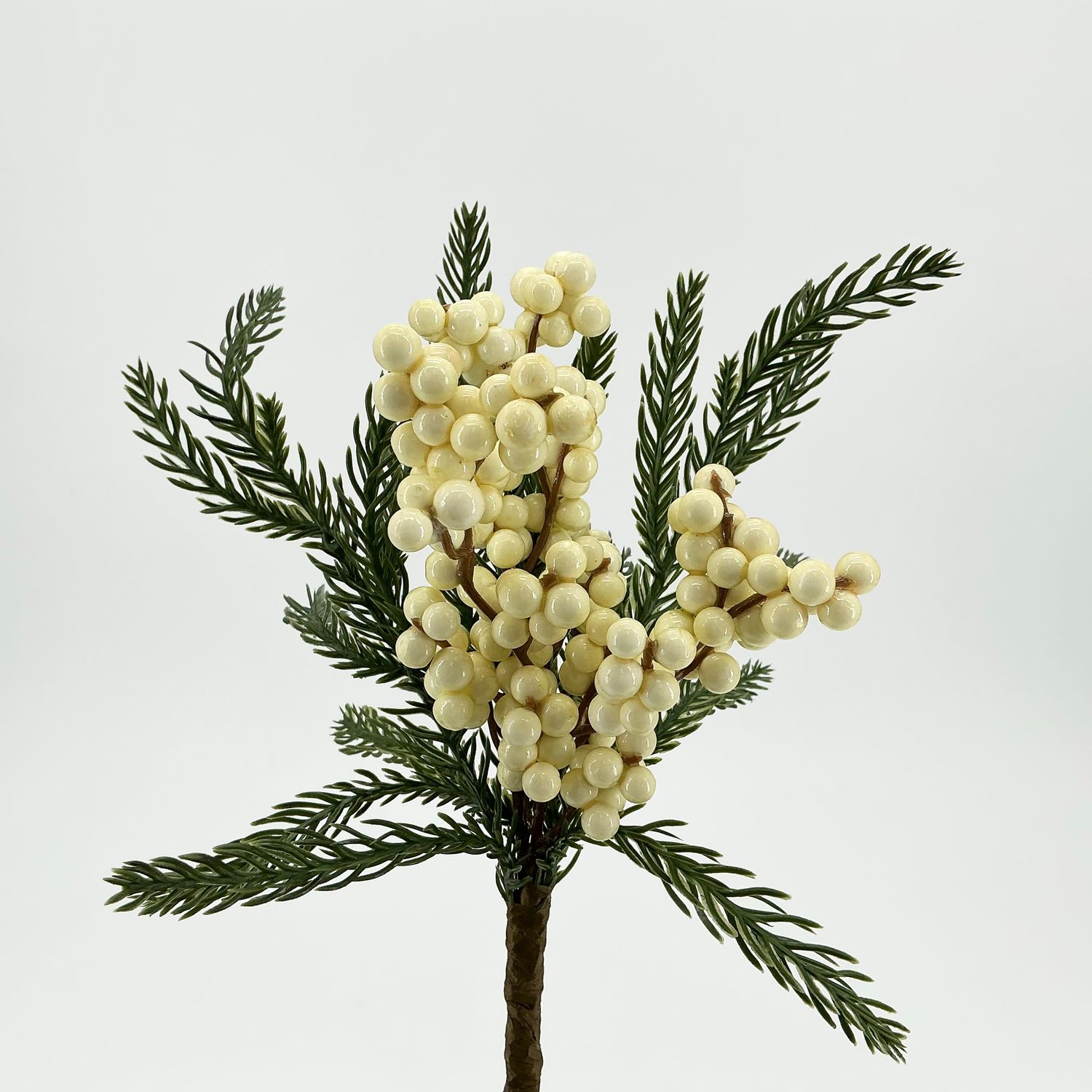 Pine W/ Berry Pick 9" - Cream