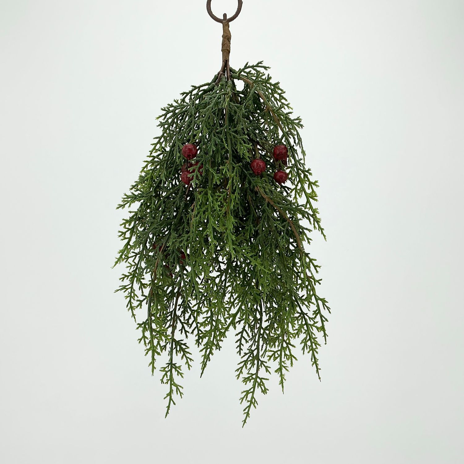Real Touch Cedar Berry Hanger 17" - Red