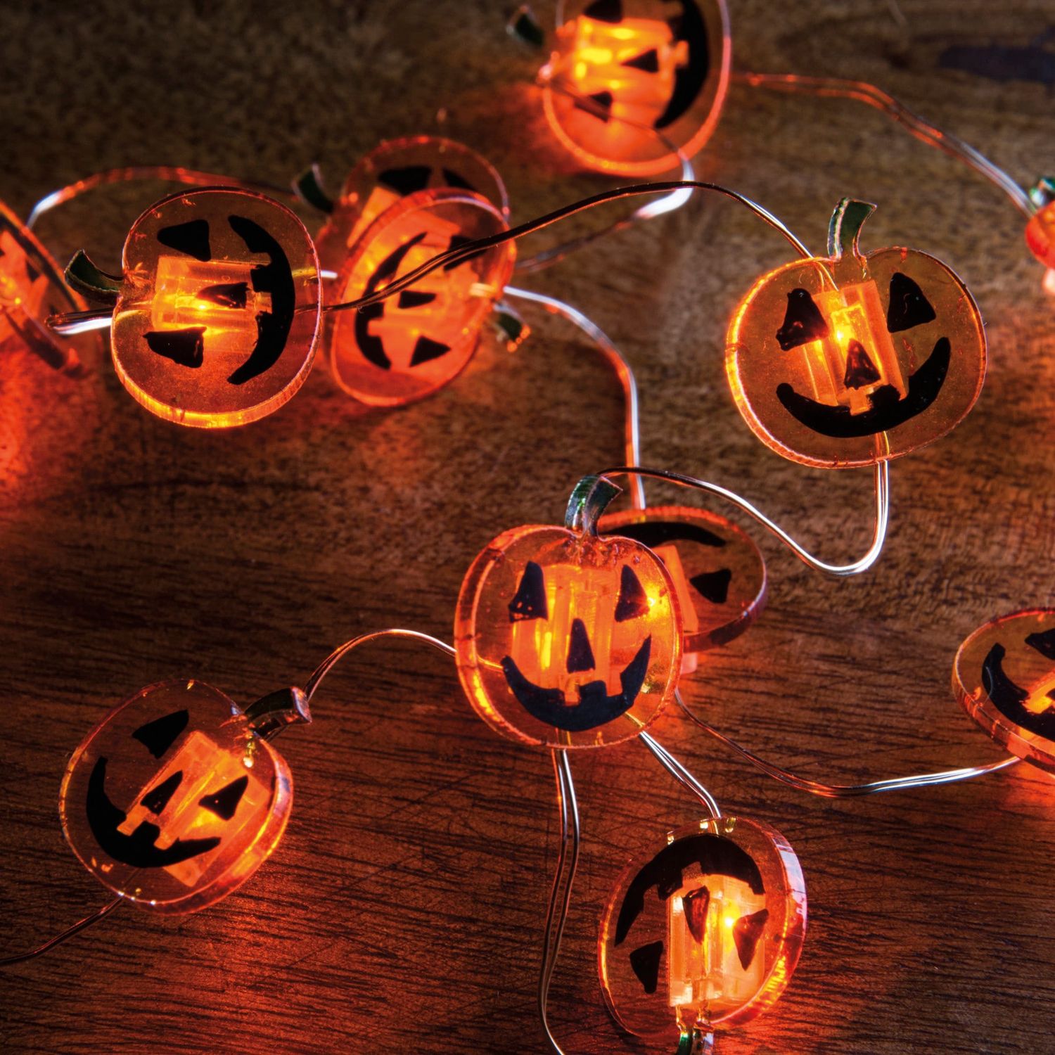 Jack O'Lantern Wire Lights - Requires 2 AA