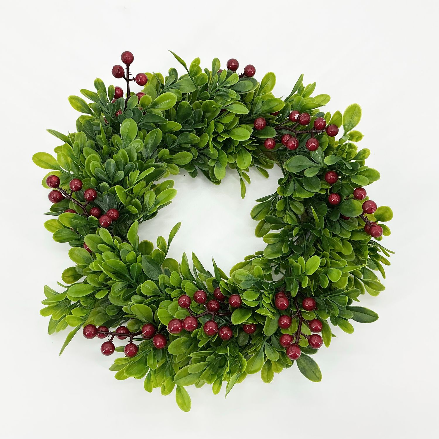 Boxwood Candle Ring - 6"
