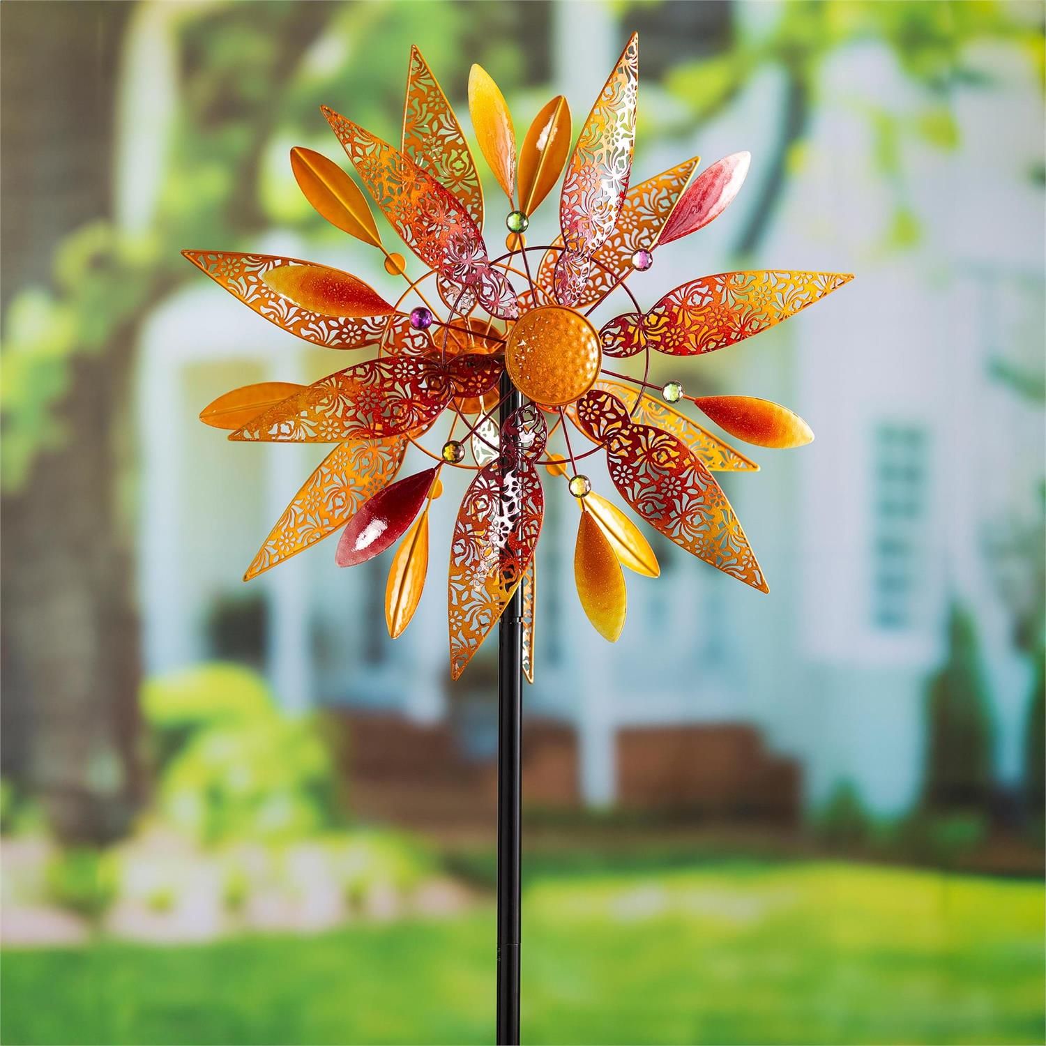 Wind Spinner - Fligree Leaves