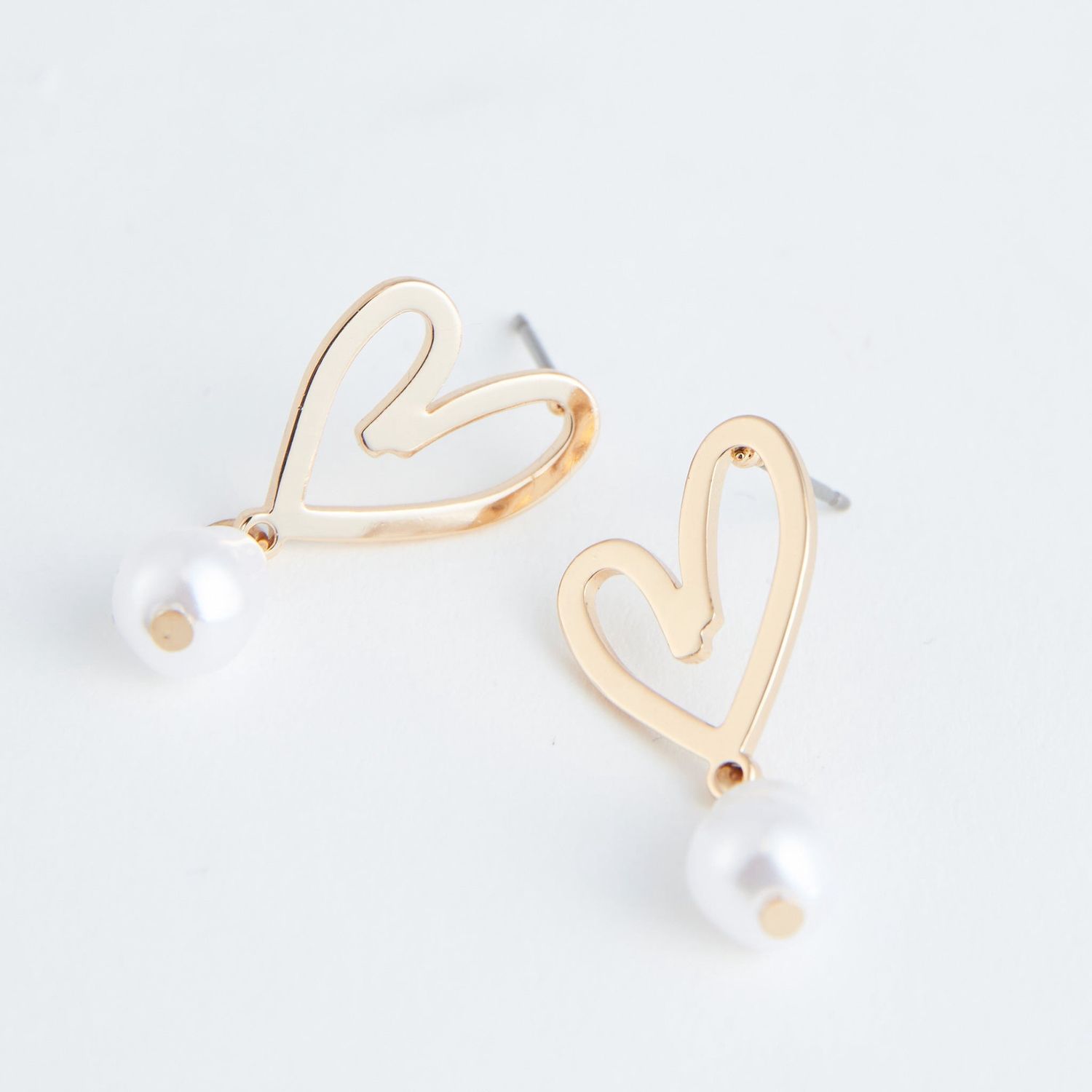 Ear Sense - Heart &amp; Pearl Earrings - Gold