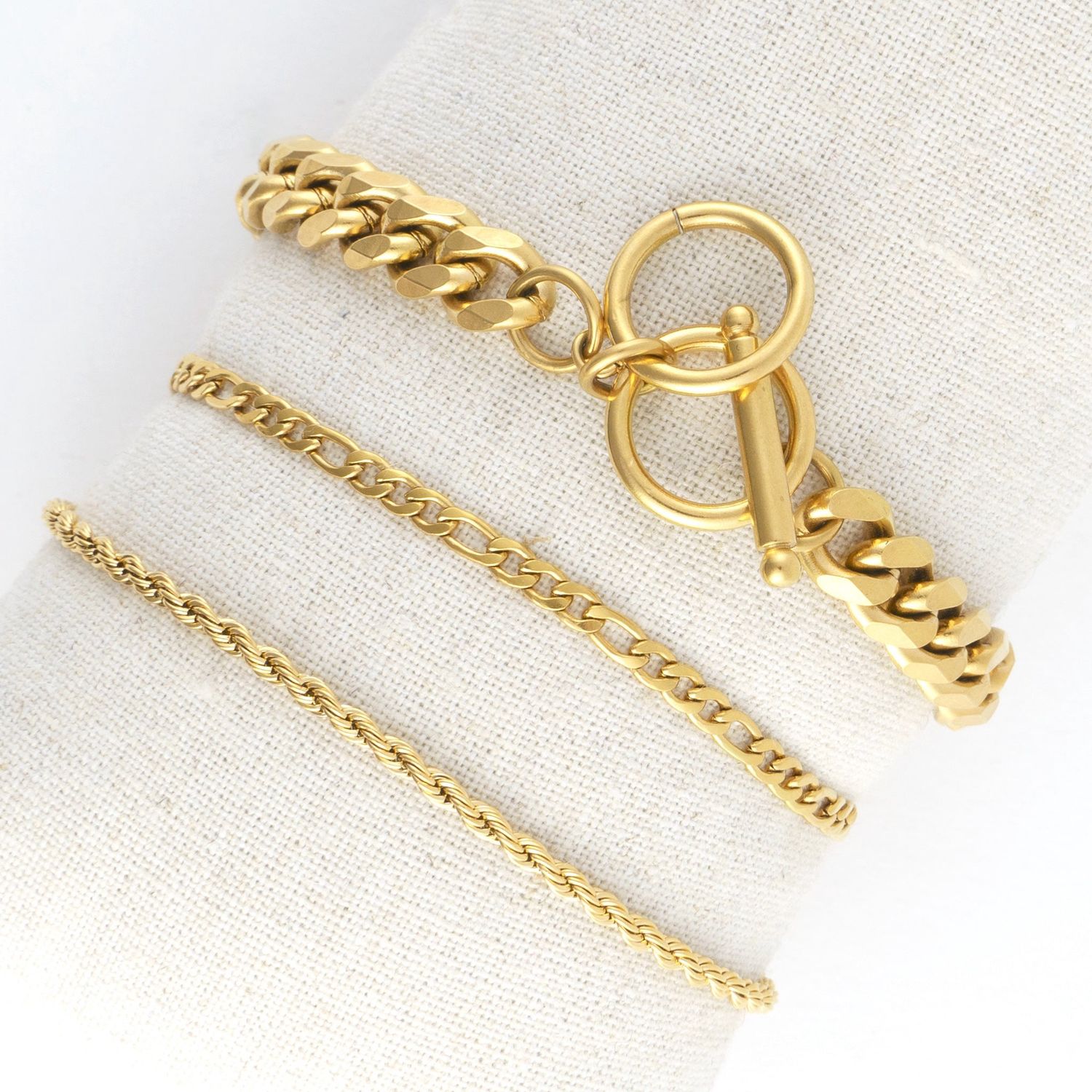 Narelle - Figaro And Dainty Chain Bracelet Gold Extender - 18K Gold Plating
