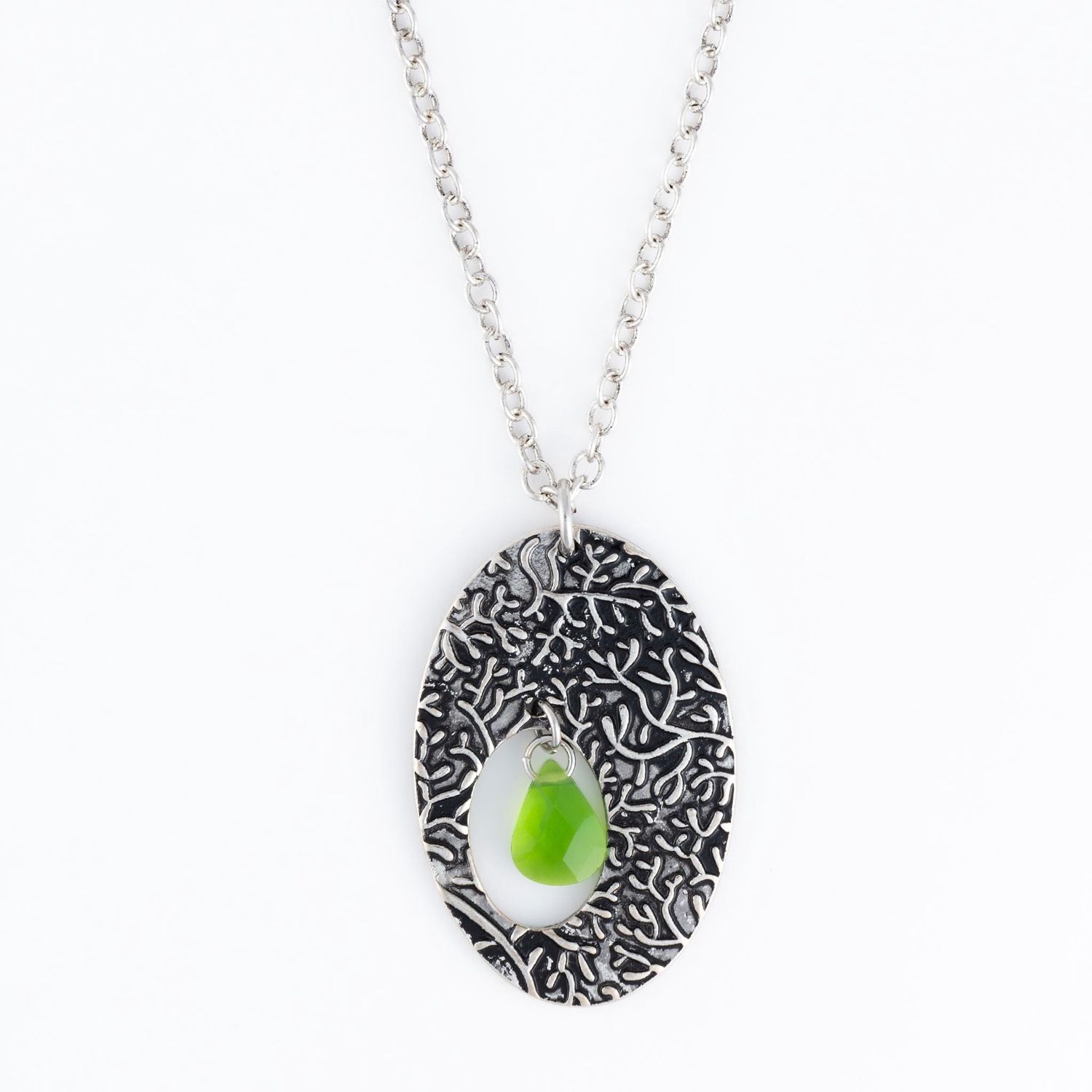 Blyss Oval Pendant Necklace - Piquant Green - 16"