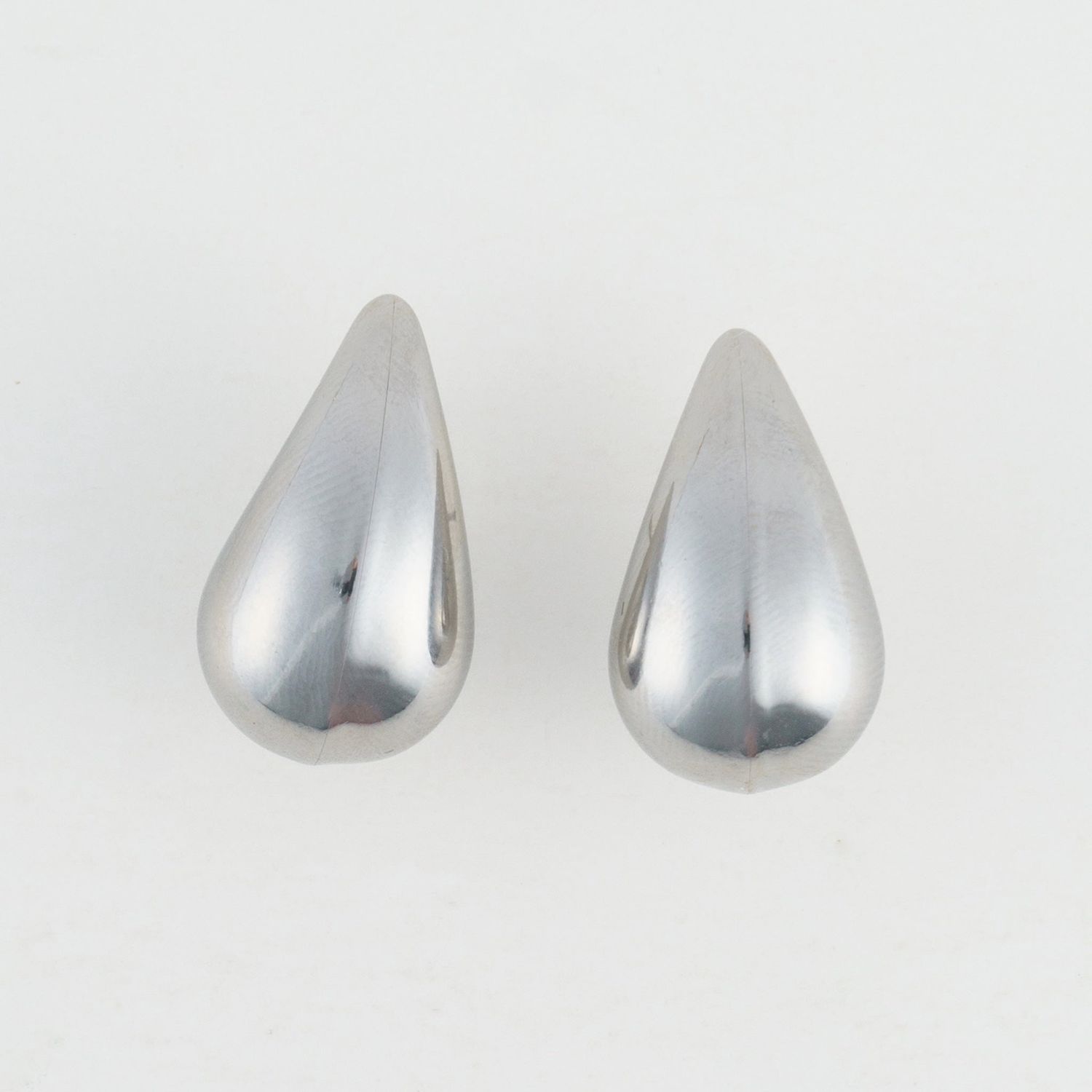 Narelle - Teardrop Earrings Silver - Stainless Steel
