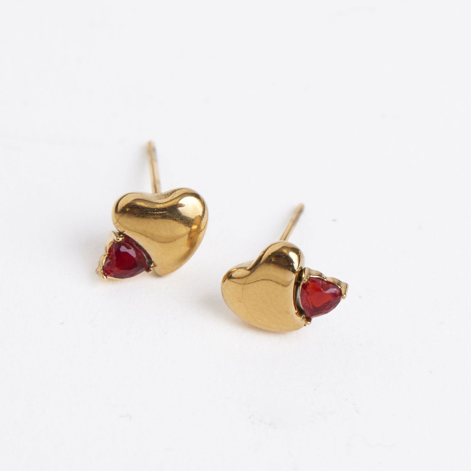 Narelle - Heart Stud Earrings - 18K Gold Plating