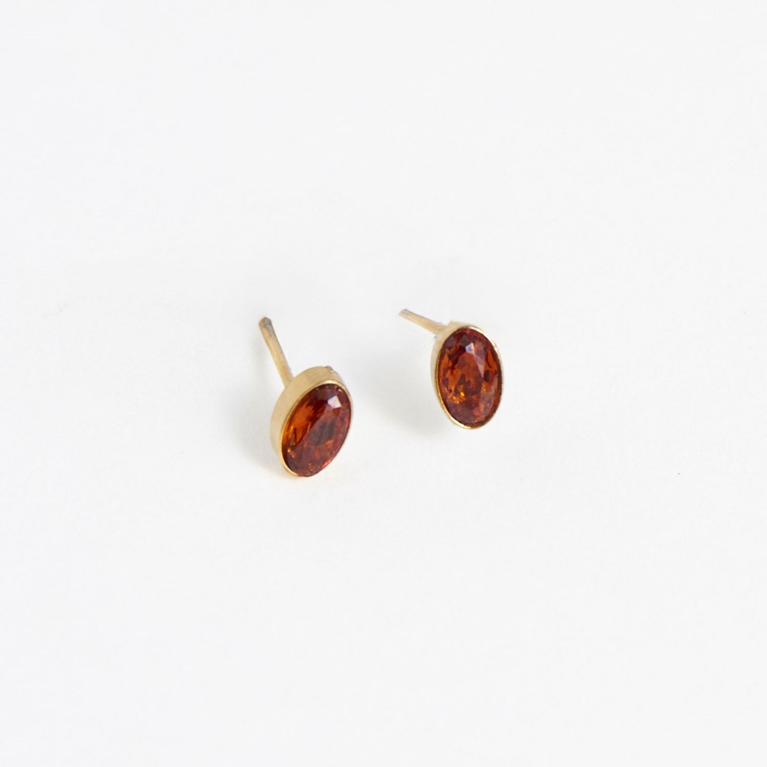 Narelle - Oval Gem Stud Earrings - 18K Gold Plating - Red Dahlia