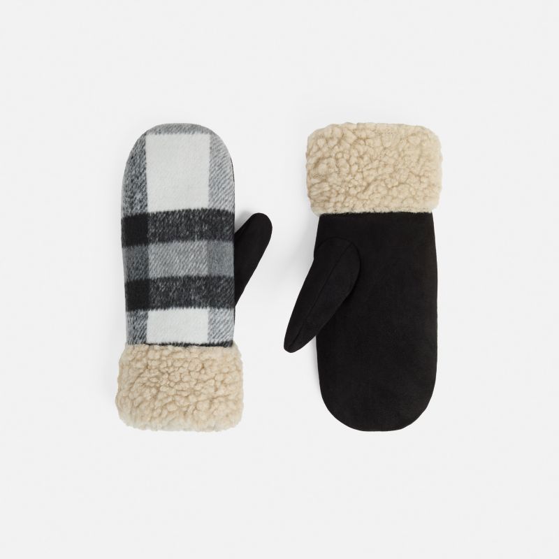Sherpa Cuff Plaid Mitten, Color: Black/White