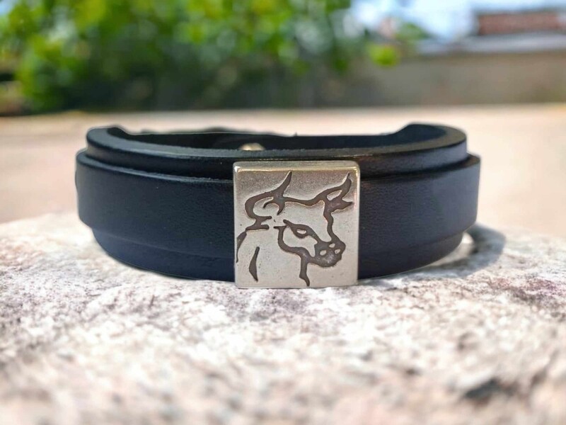 BRACELET COULISSANT TÊTE DE TAUREAU