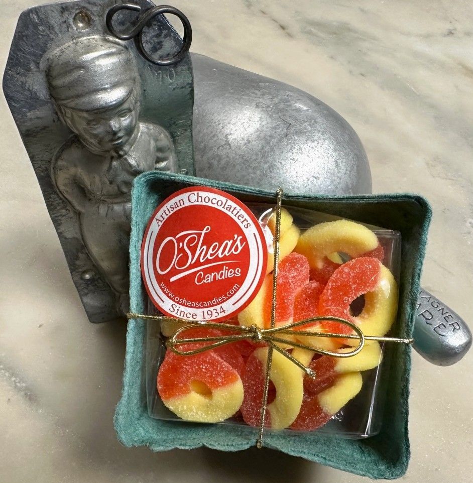 Farmer Market Style Gummy ? “Peach Rings w/ Basket” 1/2lb