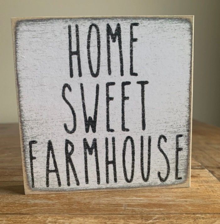 Home Sweet Farmhouse wooden sign