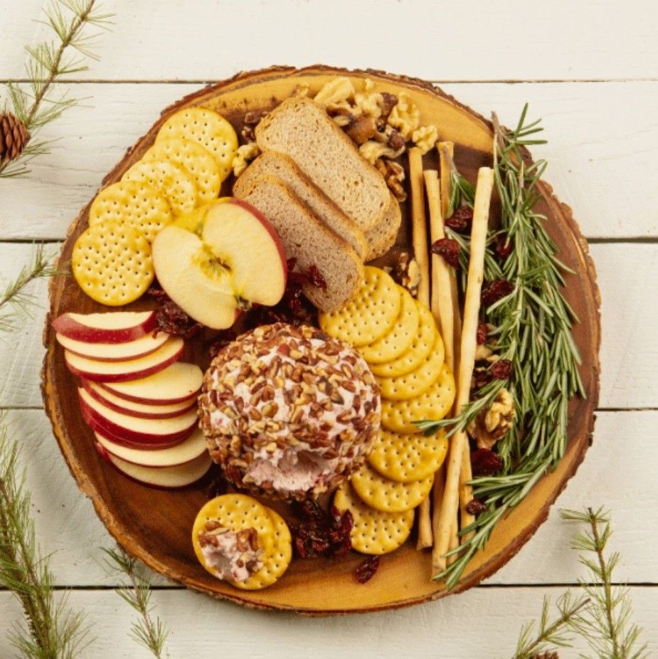 Wind & Willow Cranberry Pecan Cheeseball & Appetizer Mix