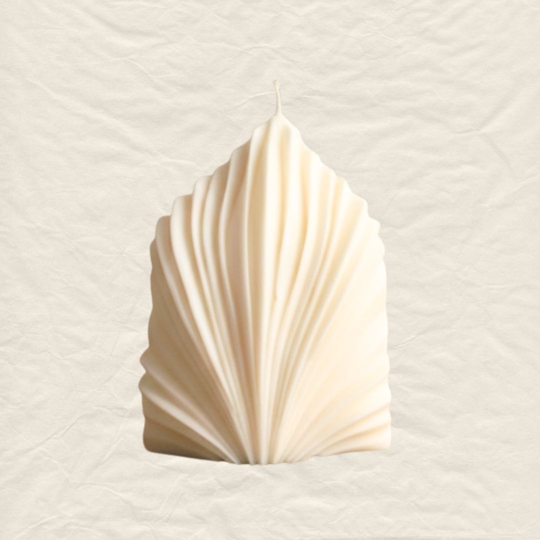 Palm Sculptural Candle - 6 x 3 in